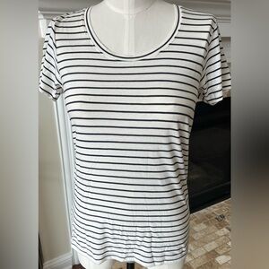 Pendleton 🆕 Petite Medium Pima cotton Essential Knits 
top made in Peru